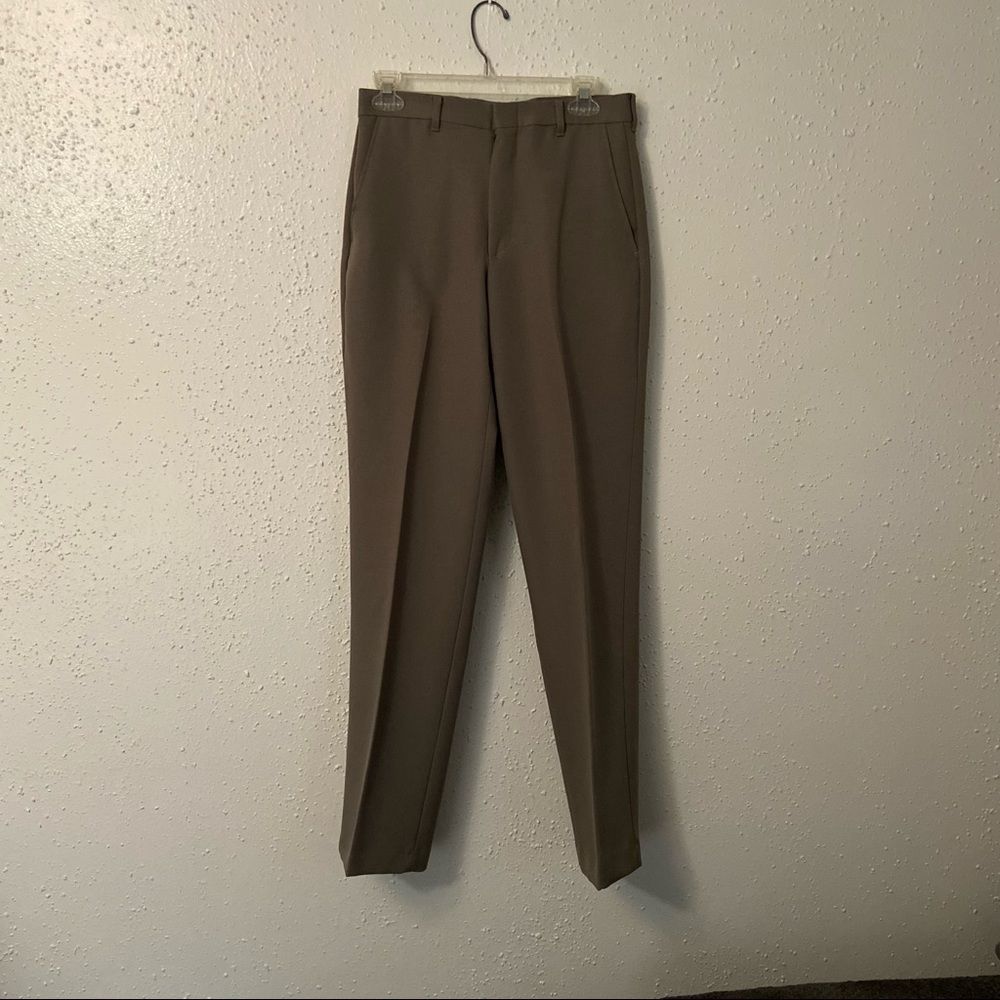 NICE MEN’S DRESS PANTS / SLACKS. Great condition